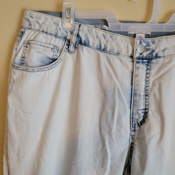 Ava & Viv Mid-rise Skinny Jeans | Comfort Waist - Picture 3 of 12